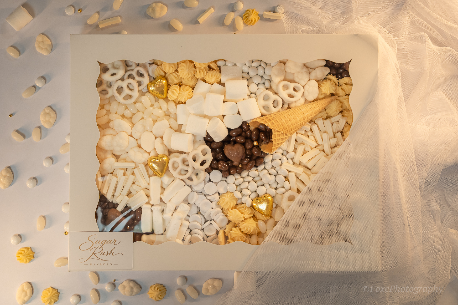 White and gold lolly platter